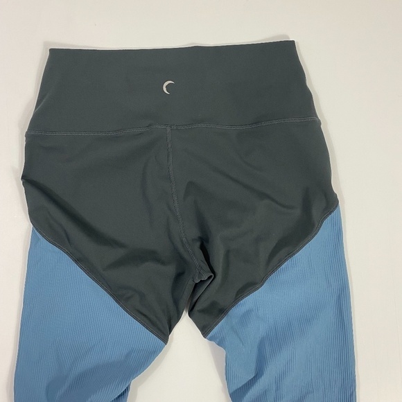 Zyia Storm Parallel Luxe Ruched Leggings Blue SZ 6-8 - Picture 6 of 7